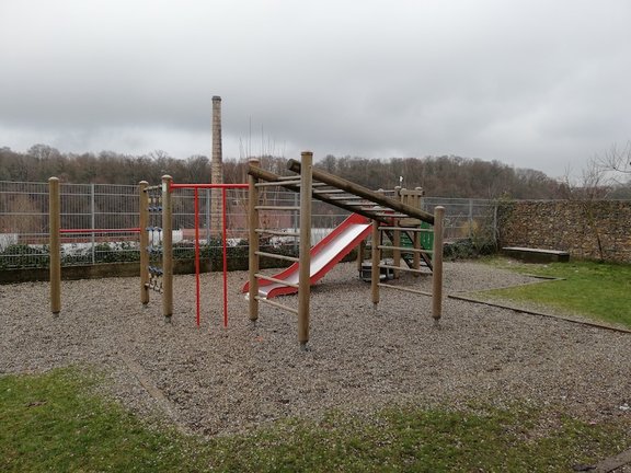 Außenanlage_Kopie.jpg 
